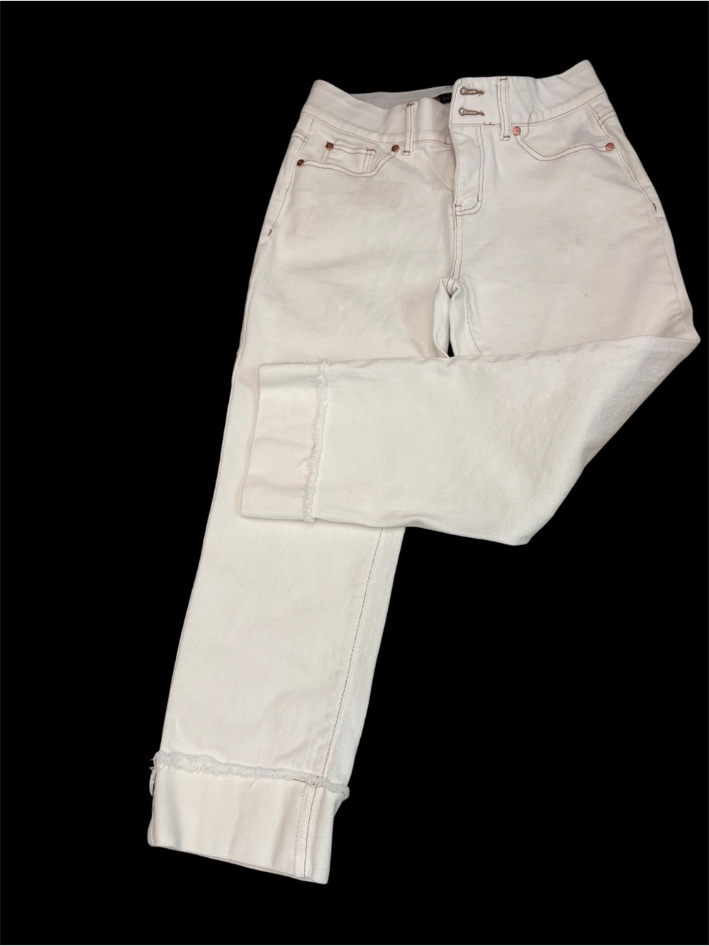 Women’s White High-Rise Capri Jeans